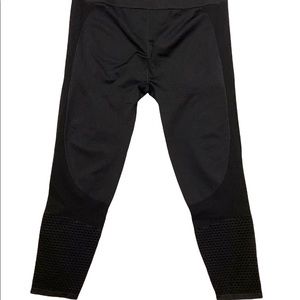 Fabletics Black Tight Fitness Medium Mesh Leggings